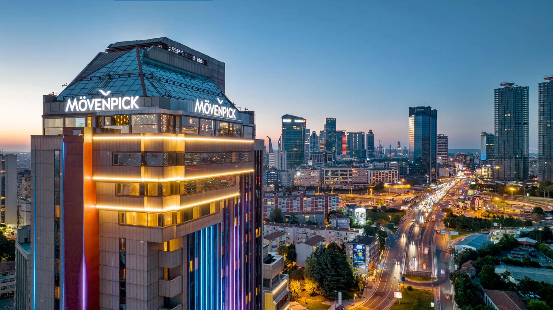 Mövenpick Hotel Istanbul Bosphorus dış cephe